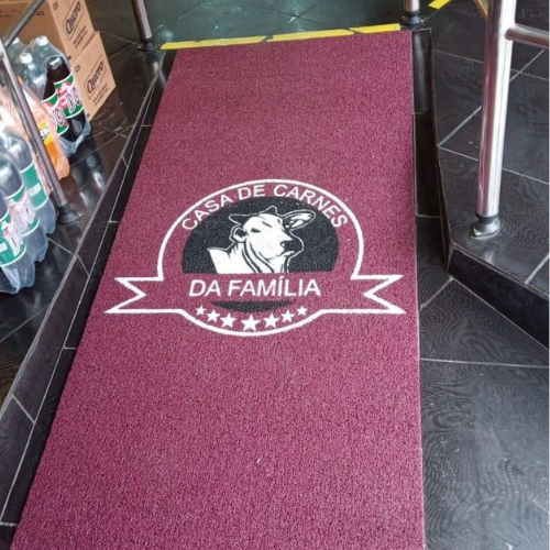 Tapete personalizado e recortado para cabine